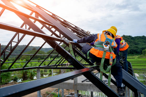 Best Affordable Roofing Company  in Manawa, WI