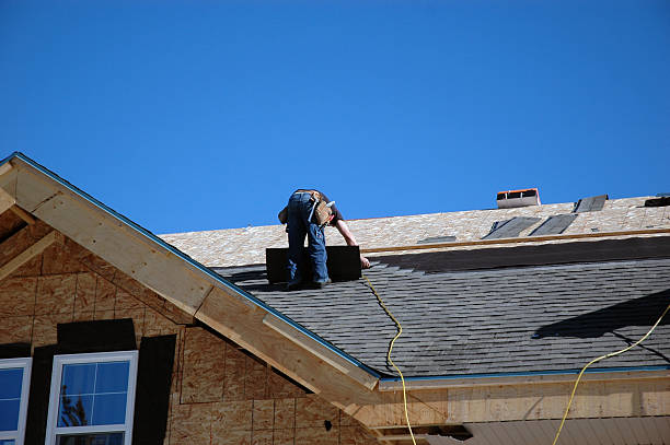 Best Roof Repair Services  in Manawa, WI