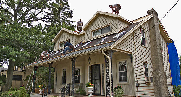 Roof Gutter Cleaning in Manawa, WI